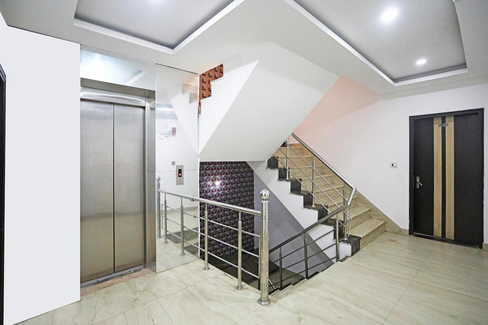 Hotel O Cg International New Delhi Exterior photo